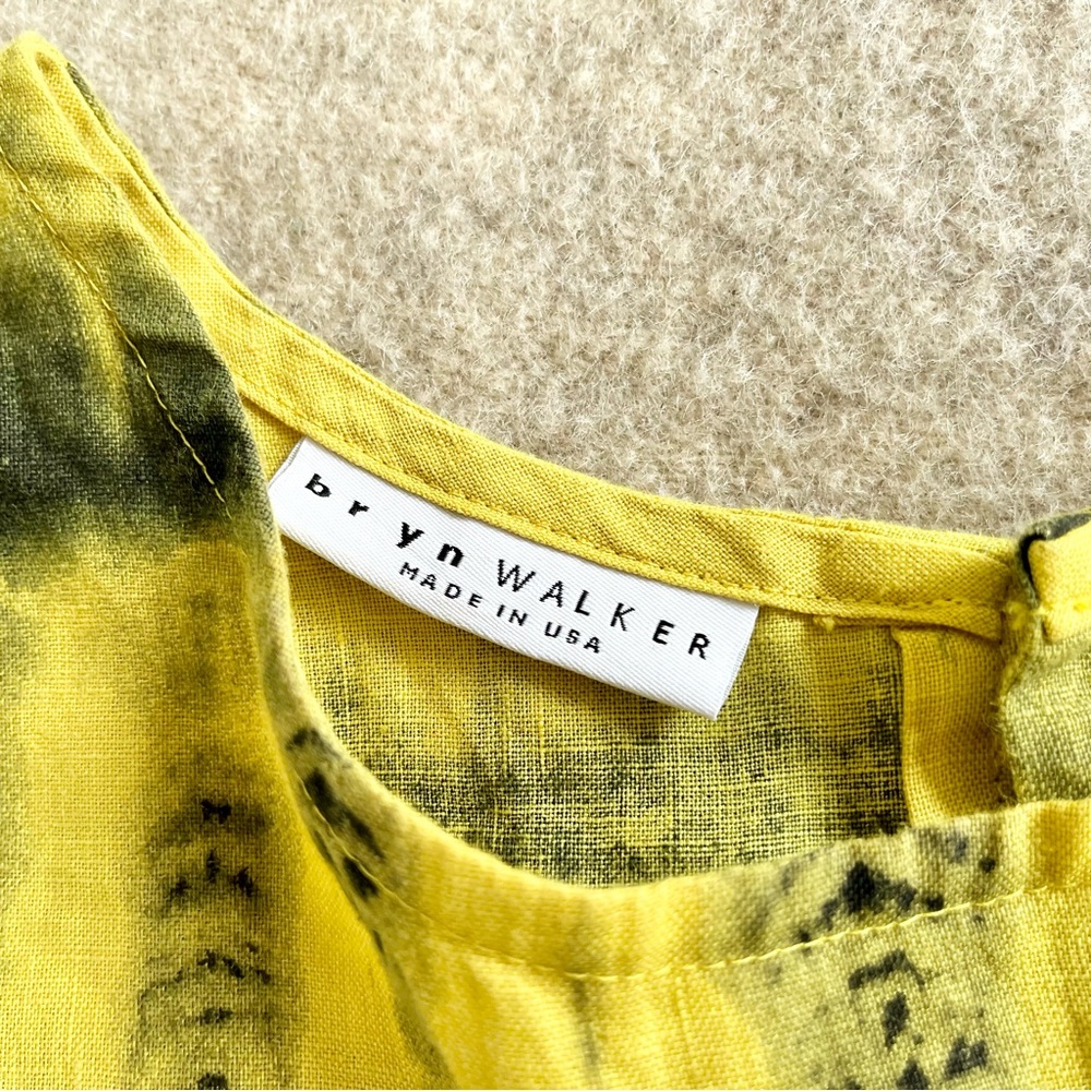 Bryn Walker boxy linen tunic in oriole linen tie dye print - Picture 6 of 10